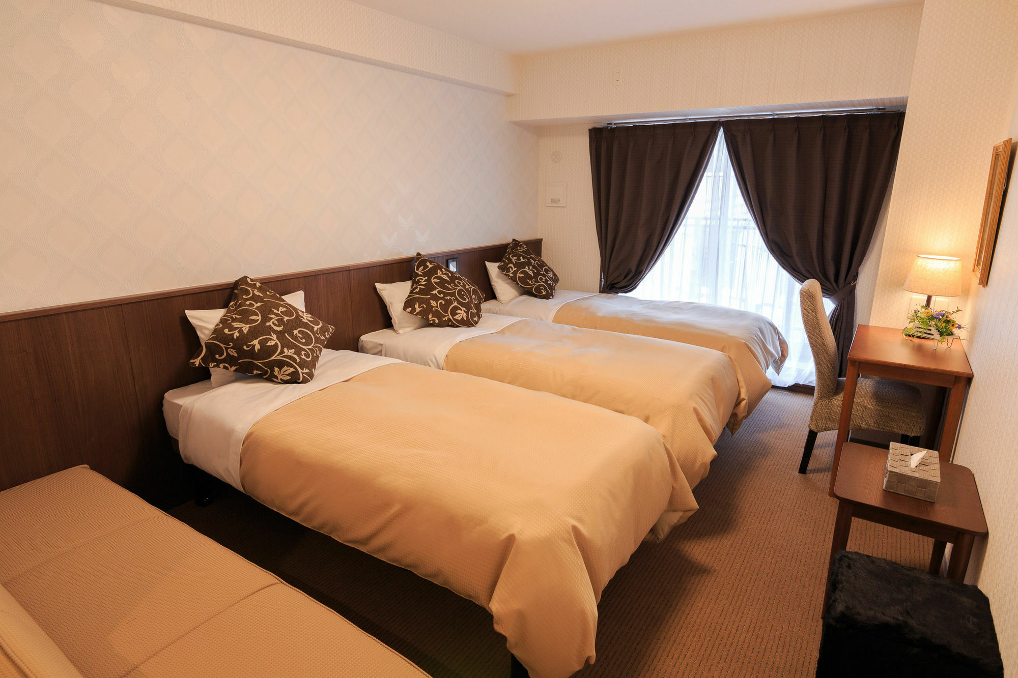 Hotel Quartz Shin-Osaka Exteriör bild