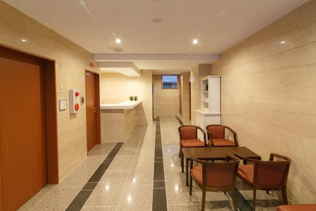 Hotel Quartz Shin-Osaka Rum bild
